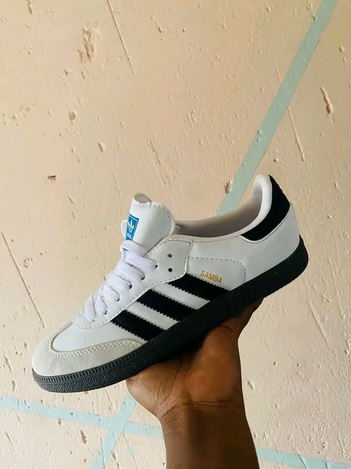 Adidas — photo 2
