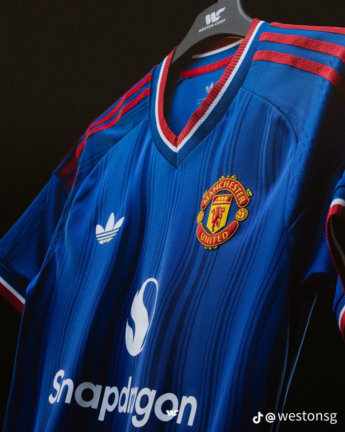Manchester united away kit — photo 5