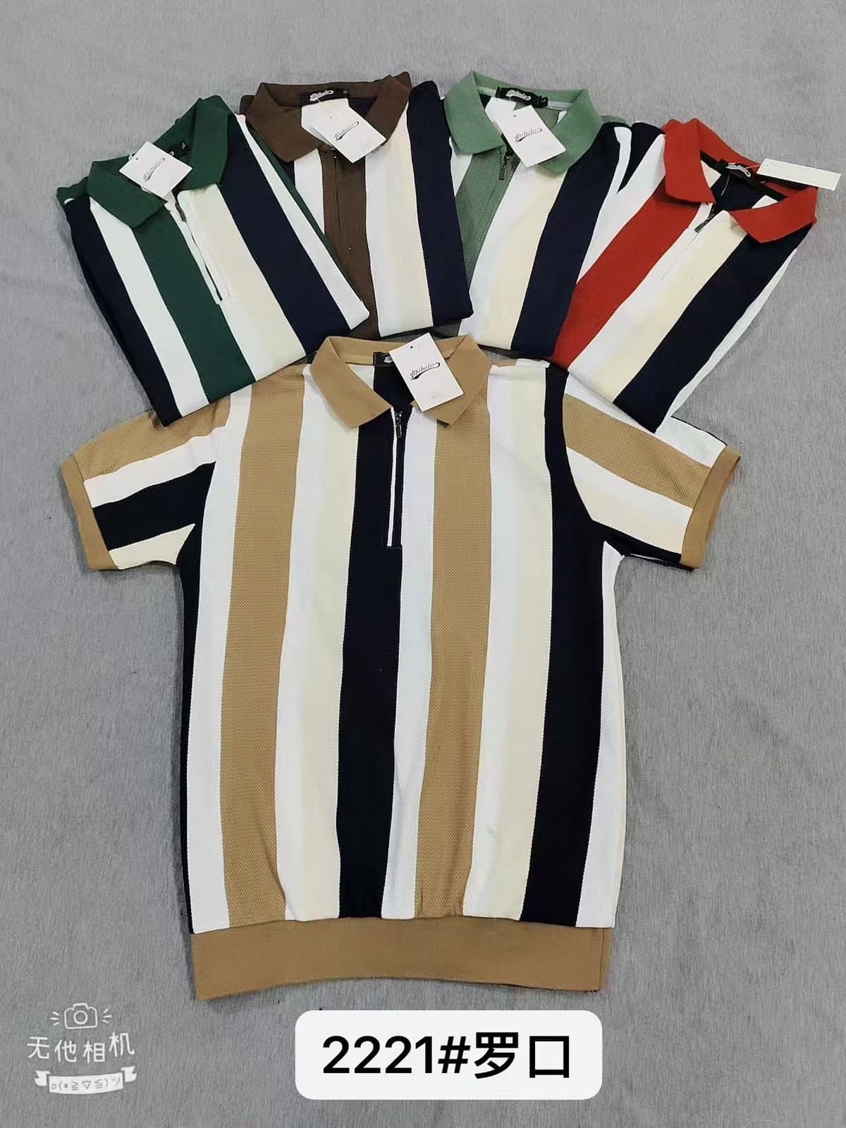 T-Shirt — photo 2